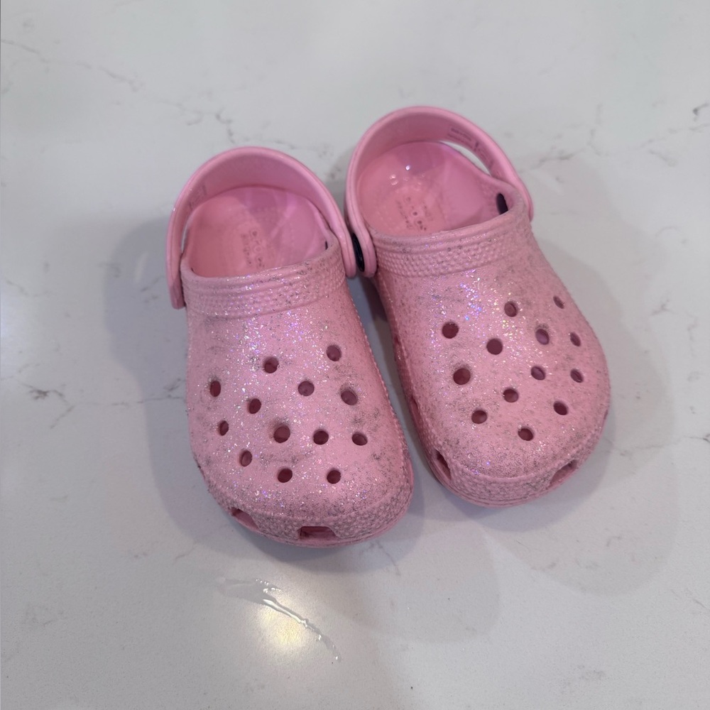 Toddler crocs